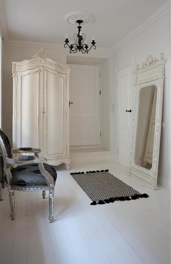 Shabby Chic - Apartment In The Heart Of Vilnius Old Town VNO Exterior foto